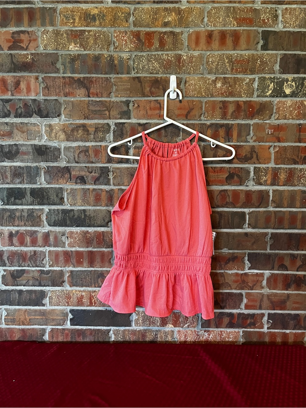 Nine West women’s Corral Halter Top Size:M NWT